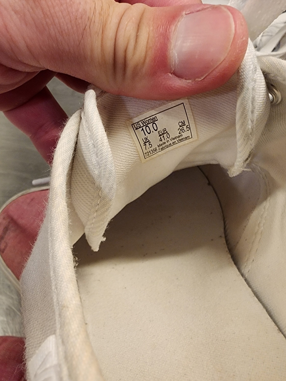 Vans 10 - Picture 7 of 9